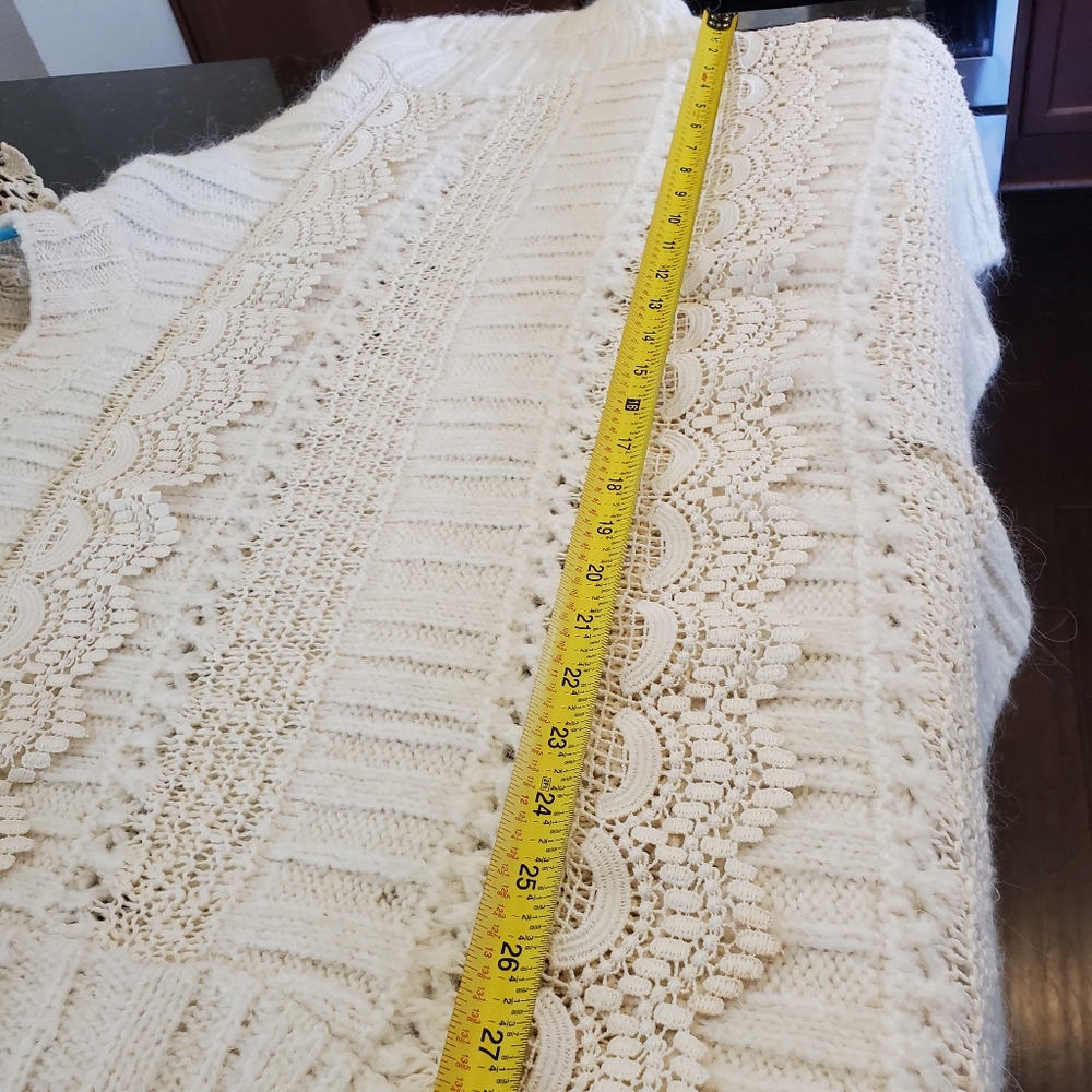 Zara‎ Sweater - Picture 4 of 9